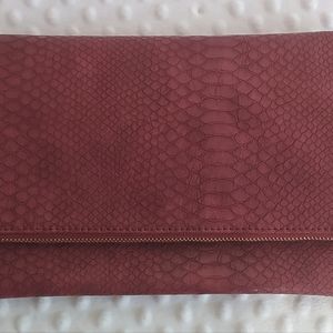 Lulu's Snakeskin Clutch Purse NWT Deep Red Foldover Handbag Gold Hardware Magnet